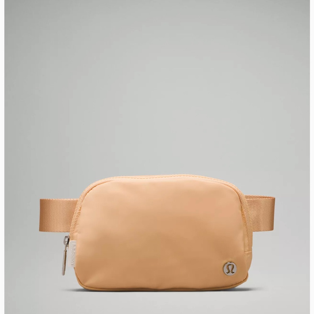Lululemon everyday belt bag - Picture 3 of 3